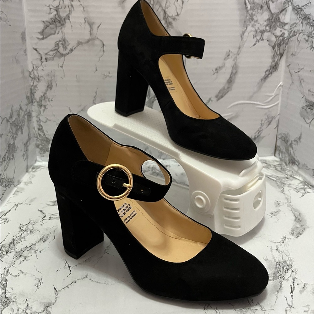Women’s shoes